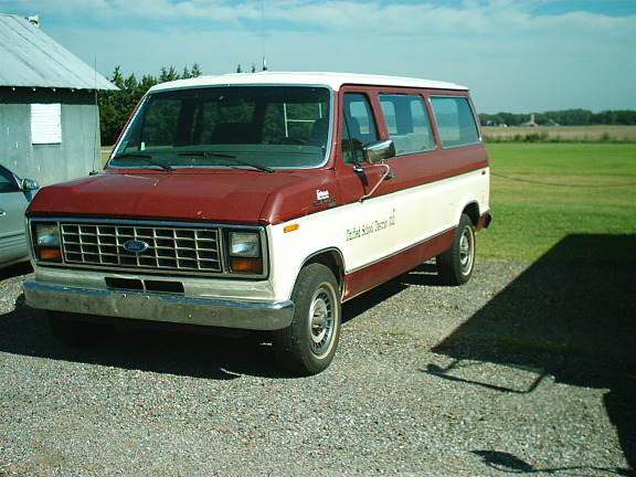 1990 Ford 12 Pass. Van