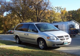 2001 Dodge Caravan Sport R. Side