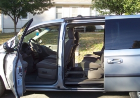 2001 Dodge Caravan Open View