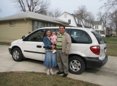 Jacobo's picking up 2003 Dodge Caravan
