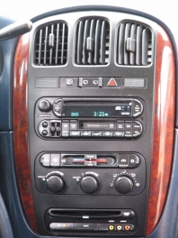 2003 Chrysler Town & Country LX Console DVD